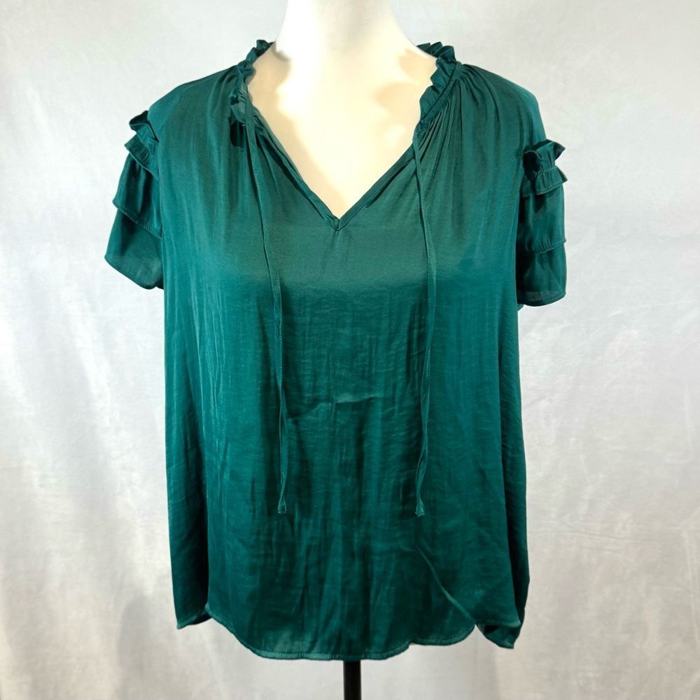 Calligraphie emerald green satin layer ruffle sleeve peasant top size large
